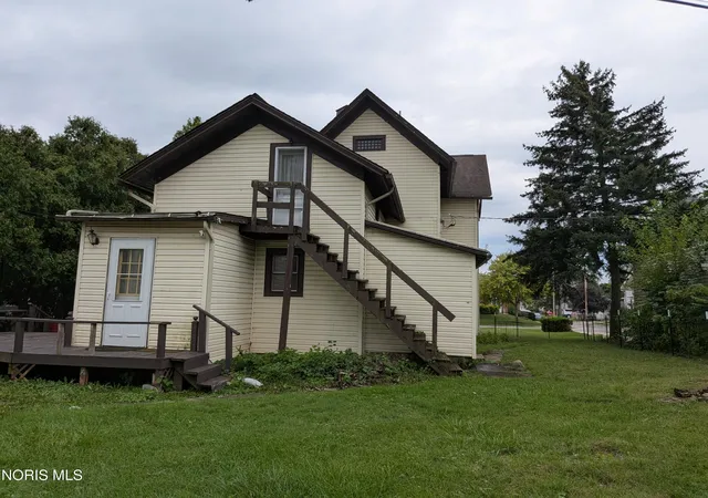 Photo 2 of Multi family home for sale at 330 W Clinton St, Napoleon, OH 43545 | MLS# 10011852 | Listing updated on 2026-09-13