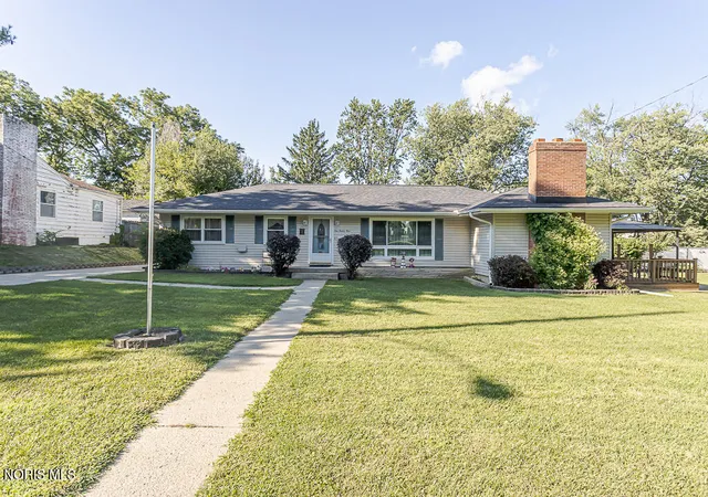 Photo 1 of Single family home for sale at 124 20th Street, Findlay, OH 45840 | MLS# 10011808 | Listing updated on 2026-09-01