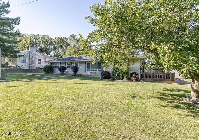 Photo 2 of Single family home for sale at 124 20th Street, Findlay, OH 45840 | MLS# 10011808 | Listing updated on 2026-09-01