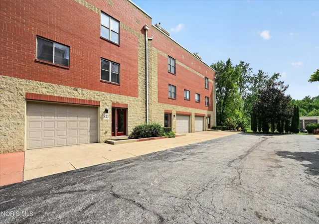 2nd image of 145 S Saint Clair St, Toledo, OH 43604 | MLS# 10011844