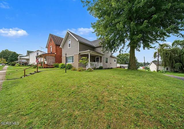 Photo 2 of Single family home for sale at 622 E Franklin St, Kenton, OH 43326 | MLS# 10011833 | Listing updated on 2026-09-22