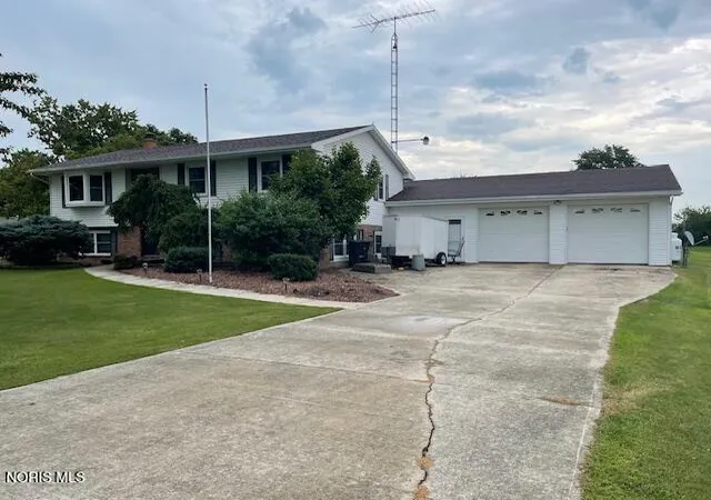 5th image of 25410 N Fostoria Rd, Genoa, OH 43430 | MLS# 10011876