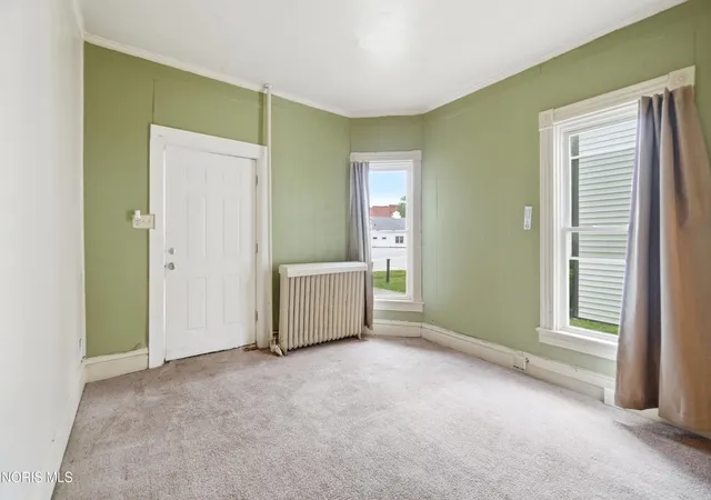 Listing Photo 4 - Condo for sale in building located at 107 S Findlay St, Haskins, OH 43525