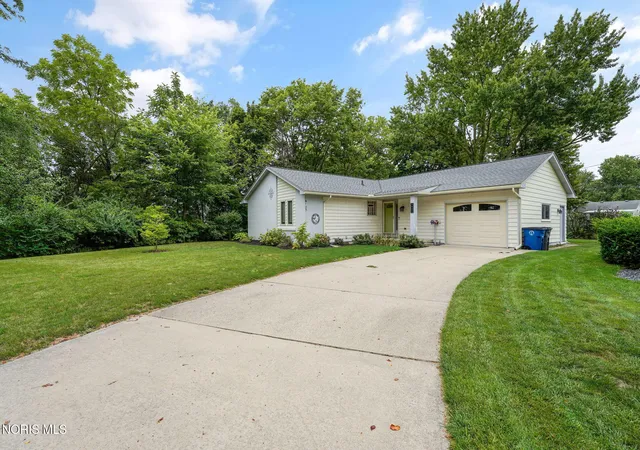 1st image of 1037 Westbrook Dr, Perrysburg, OH 43551 | MLS# 10011854