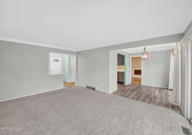 4th image of 1037 Westbrook Dr, Perrysburg, OH 43551 | MLS# 10011854