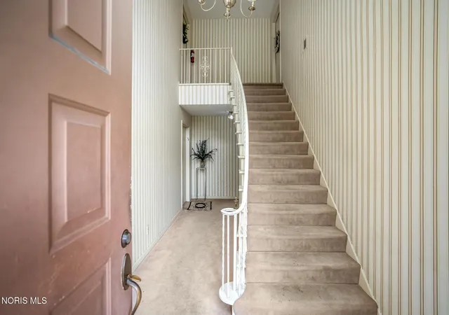 3rd image of 6626 Kingsbridge Dr, Sylvania, OH 43560 | MLS# 10011911