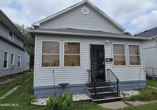 1st image of 1274 Campbell St, Toledo, OH 43607 | MLS# 10011872