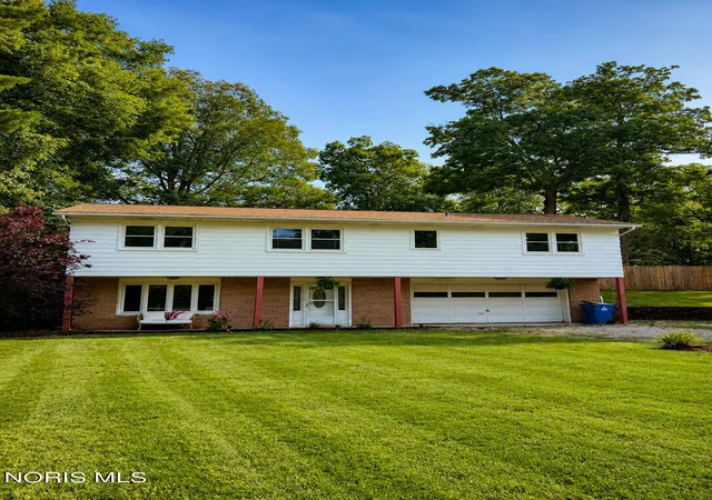 Single family home for sale at 11952 County Rd 15, Montpelier, OH 43543 | MLS# 10012089
