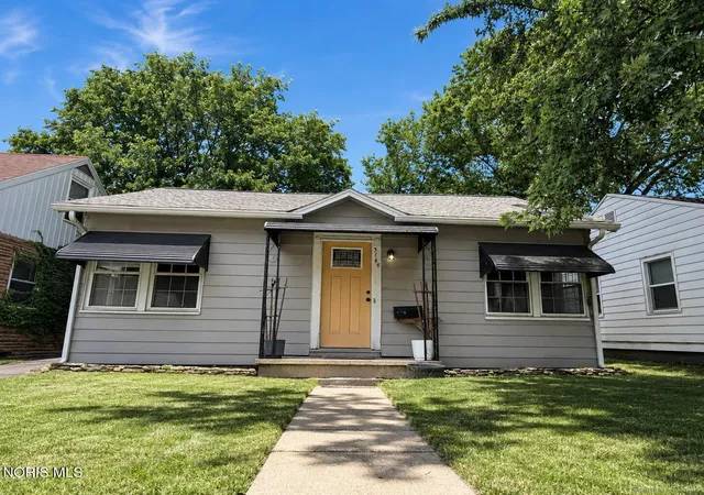 1st image of 3168 Douglas Rd, Toledo, OH 43606 | MLS# 10011871