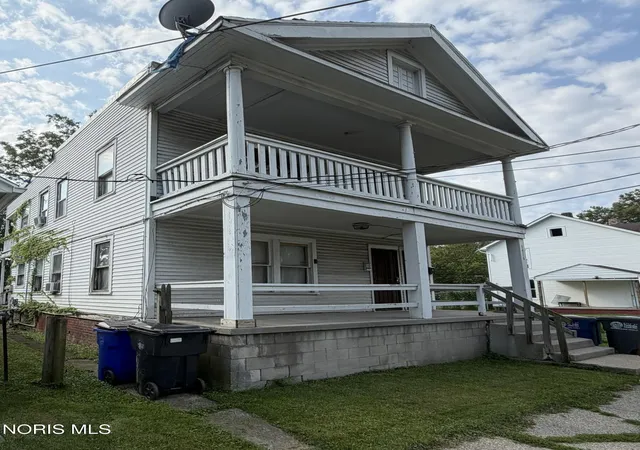 Photo 2 of Multi family home for sale at 1916 Chase St, Toledo, OH 43611 | MLS# 10011934 | Listing updated on 2026-09-16