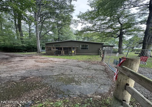 Photo 2 of Single family home for sale at 4531 County Rd 5, Delta, OH 43515 | MLS# 10011909 | Listing updated on 2026-08-17