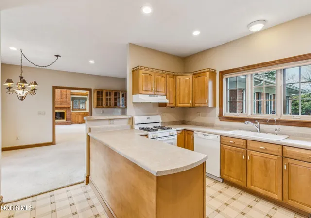 Photo 3 of Single family home for sale at 803 Union St, Ada, OH 45810 | MLS# 10011887 | Listing updated on 2026-08-19
