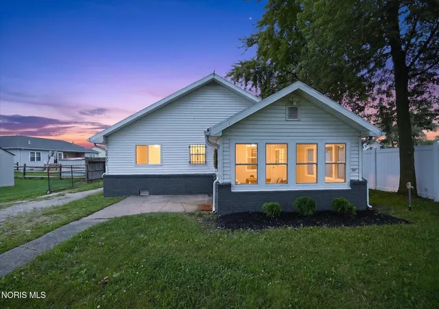 1st image of 28992 Tracy Rd, Walbridge, OH 43465 | MLS# 10011897