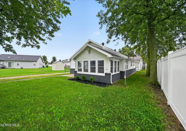 5th image of 28992 Tracy Rd, Walbridge, OH 43465 | MLS# 10011897