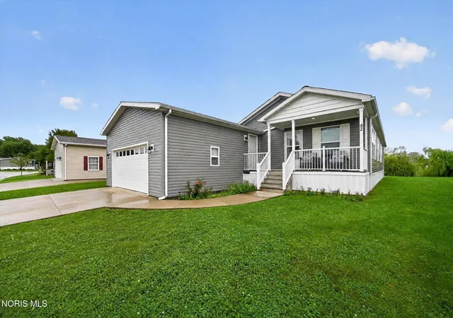 Photo 3 of Manufactured home for sale at 27484 Oregon Rd #42, Perrysburg, OH 43551 | MLS# 10011899 | Listing updated on 2026-09-22