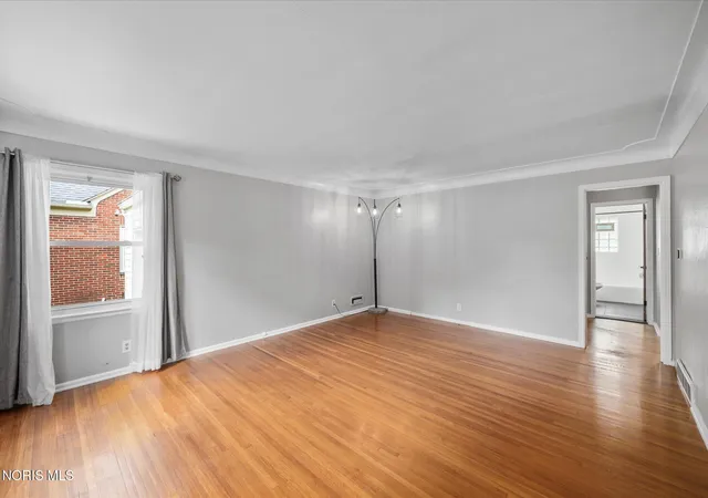 Photo 3 of Single family home for sale at 3220 Cheltenham Rd, Toledo, OH 43606 | MLS# 10011980 | Listing updated on 2026-09-09