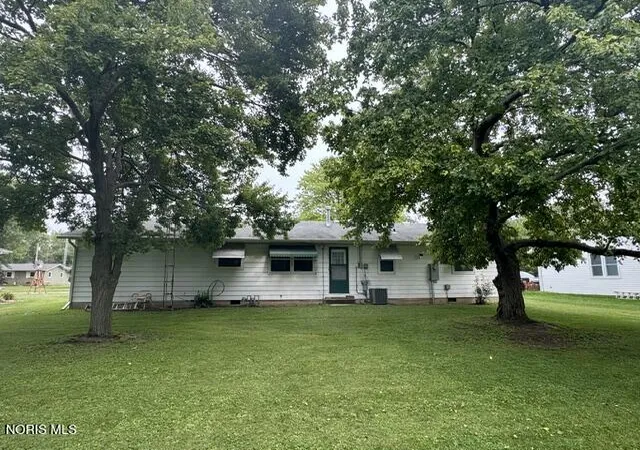 Photo 10 of Sale Pending at 1121 Cherry St, Montpelier, OH 43543 | MLS# 10011949 | Listing updated on 2026-09-11