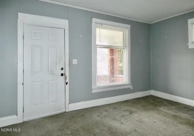 Listing Photo 4 - Condo for sale in building located at 737-739 Forsythe St, Toledo, OH 43605