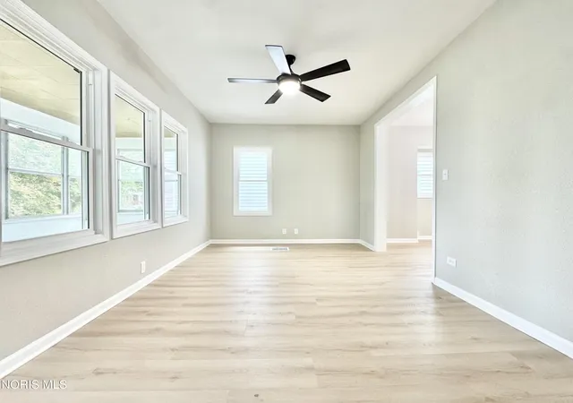 2nd image of 32 Allison Ave, Toledo, OH 43605 | MLS# 10011930
