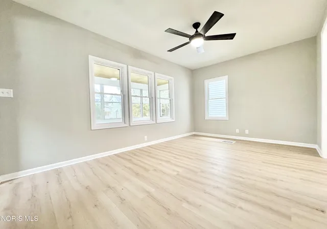 Photo 3 of Single family home for sale at 32 Allison Ave, Toledo, OH 43605 | MLS# 10011930 | Listing updated on 2026-10-02