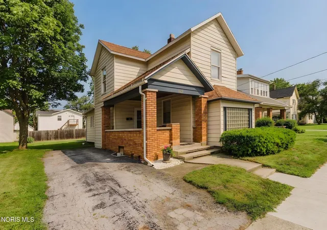 Photo 3 of Single family home for sale at 122 George St, Findlay, OH 45840 | MLS# 10012416 | Listing updated on 2026-09-09
