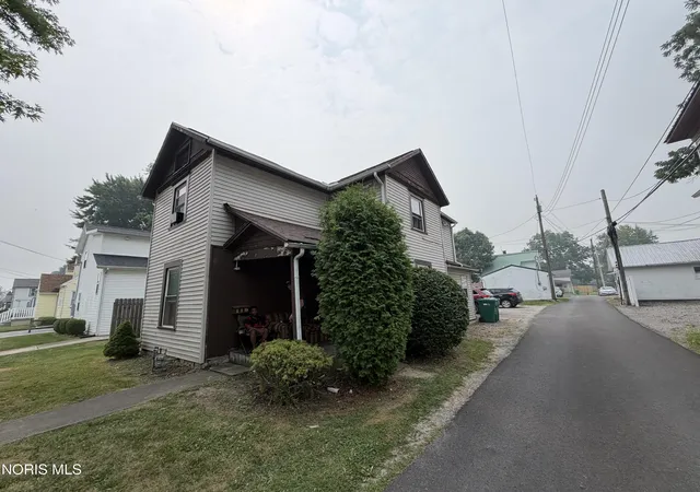 1st image of 119 Garfield Ave, Findlay, OH 45840 | MLS# 10011960