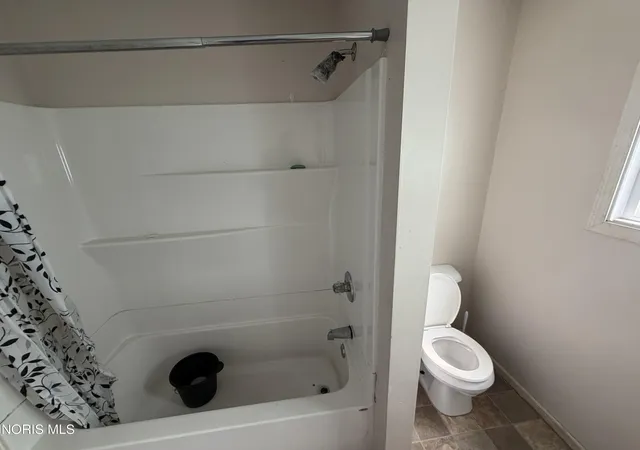 5th image of 119 Garfield Ave, Findlay, OH 45840 | MLS# 10011960