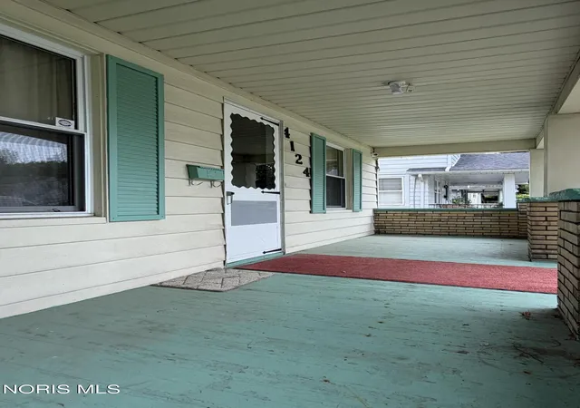 Photo 3 of Single family home for sale at 4124 Caroline Ave, Toledo, OH 43612 | MLS# 10011994 | Listing updated on 2026-09-09