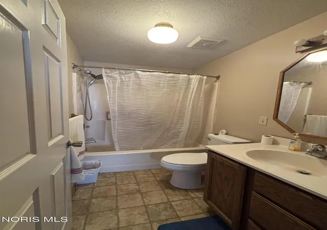 14th image of 4216 W Rolling Meadows Blvd, Defiance, OH 43512 | MLS# 10011967