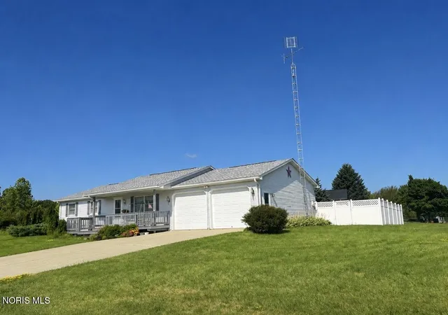 2nd image of 4216 W Rolling Meadows Blvd, Defiance, OH 43512 | MLS# 10011967