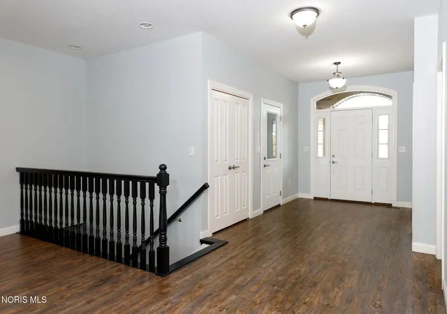 Photo 3 of Sale Pending at 806 Silver Pines Dr, Kalida, OH 45853 | MLS# 10011986 | Listing updated on 2026-08-22