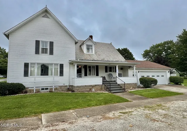 Photo 1 of Single family home for sale at 310 W Rings St, West Unity, OH 43570 | MLS# 10011988 | Listing updated on 2026-08-14