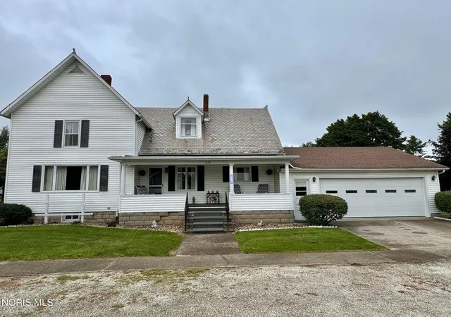 Photo 2 of Single family home for sale at 310 W Rings St, West Unity, OH 43570 | MLS# 10011988 | Listing updated on 2026-08-14