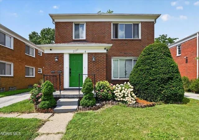 Listing Photo 4 - Condo for sale in building located at 2157 Evansdale Ave, Toledo, OH 43607