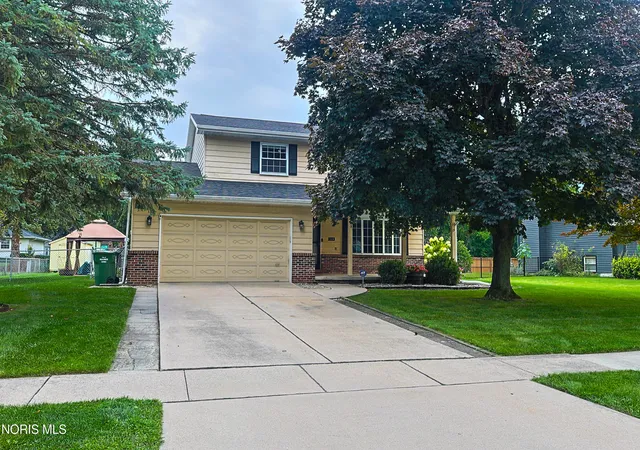 1st image of 528 Fairfield Park Dr, Maumee, OH 43537 | MLS# 10012025