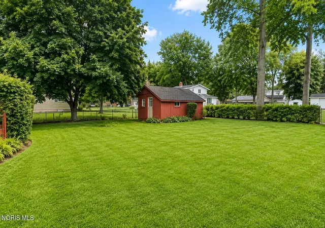 Photo 3 of Single family home for sale at 5715 Sloan Rd, Toledo, OH 43615 | MLS# 10012142 | Listing updated on 2026-09-20
