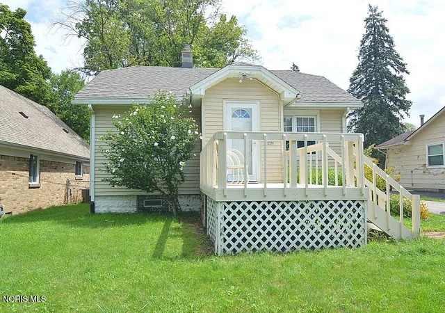 1st image of 5124 Selma St, Toledo, OH 43613 | MLS# 10012016