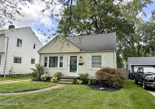 2nd image of 4205 Bowen Rd, Toledo, OH 43613 | MLS# 10012197