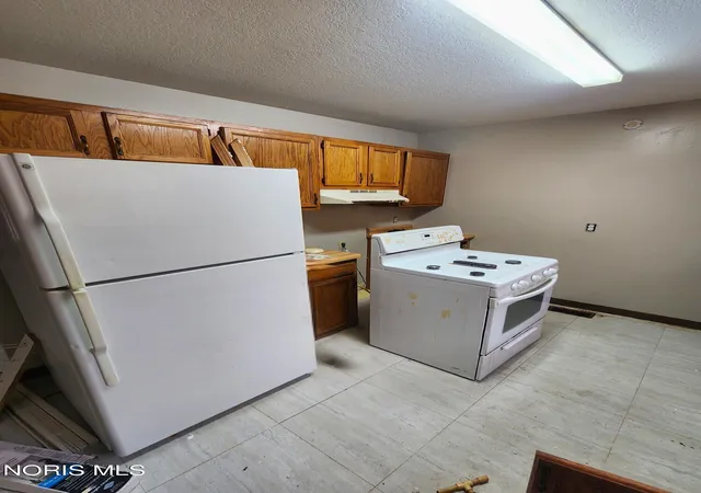 Photo 3 of Sale Pending at 2270 Franklin Ave, Toledo, OH 43620 | MLS# 10012021 | Listing updated on 2026-09-26