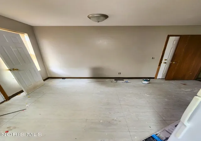 Photo 4 of Sale Pending at 2270 Franklin Ave, Toledo, OH 43620 | MLS# 10012021 | Listing updated on 2026-09-26