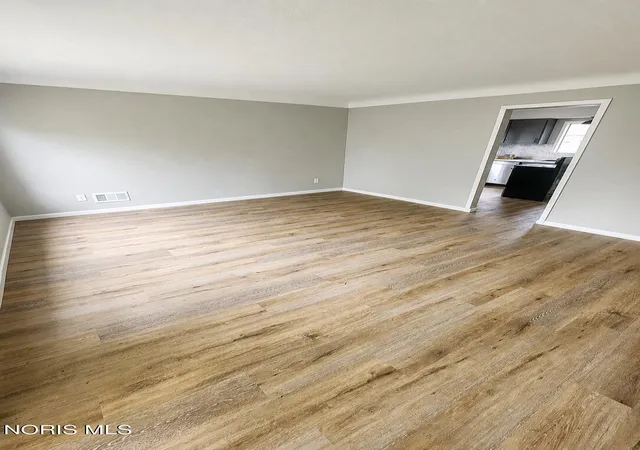 3rd image of 5513 Fleet Rd, Toledo, OH 43615 | MLS# 10012030