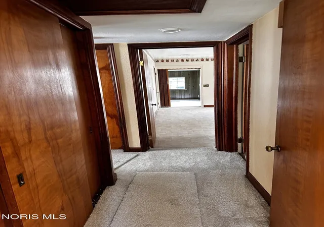 Photo 3 of Sale Pending at 2332 Beaufort Ave, Toledo, OH 43613 | MLS# 10012028 | Listing updated on 2026-09-09