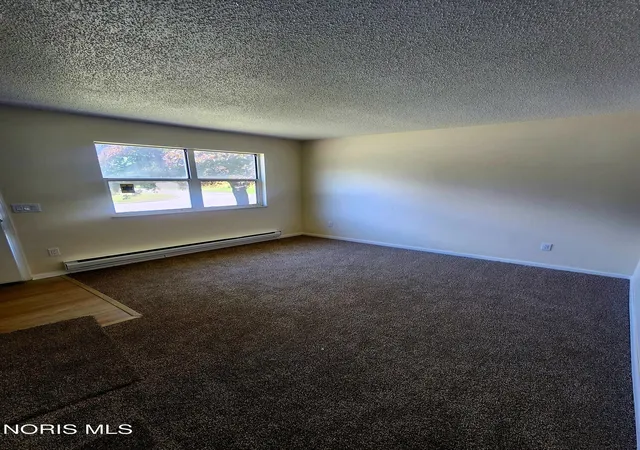 Photo 4 of Single family home for sale at 1024 Ranch Dr, Toledo, OH 43607 | MLS# 10012036 | Listing updated on 2026-10-05