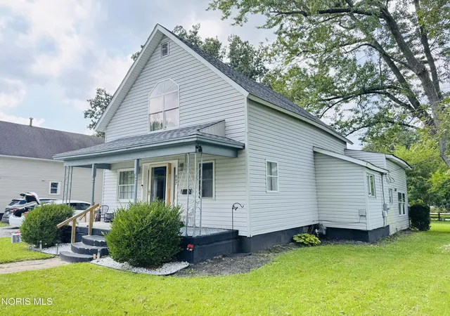 Photo 18 of Single family home for sale at 807 Delaware Ave, Montpelier, OH 43543 | MLS# 10012039 | Listing updated on 2026-08-31