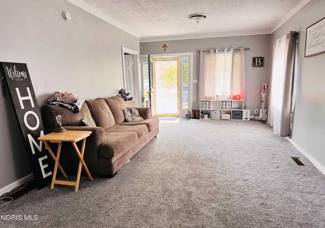 Photo 3 of Single family home for sale at 807 Delaware Ave, Montpelier, OH 43543 | MLS# 10012039 | Listing updated on 2026-09-23