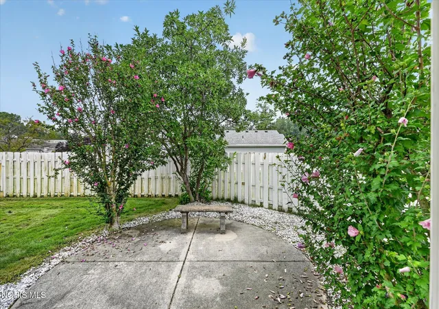 38th image of 2363 Mckivett Dr, Toledo, OH 43615 | MLS# 10012040