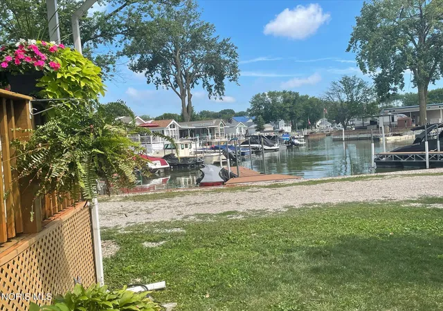 32nd image of 2200 Harborview Dr #24, Lakeside Marblehead, OH 43440 | MLS# 10012080