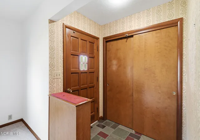 Photo 4 of Single family home for sale at 2033 W Sandusky St, Findlay, OH 45840 | MLS# 10012322 | Listing updated on 2026-09-05