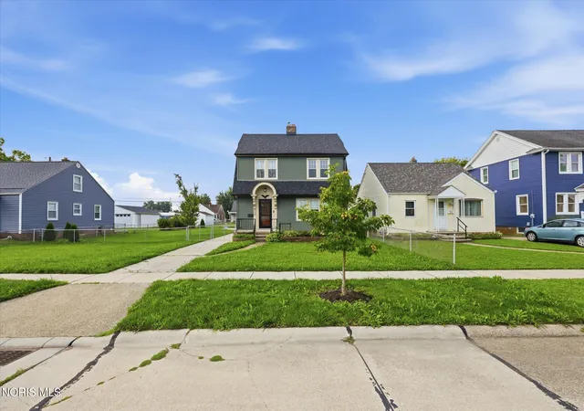 Photo 2 of Single family home for sale at 2640 104th Street, Toledo, OH 43611 | MLS# 10012061 | Listing updated on 2026-09-08
