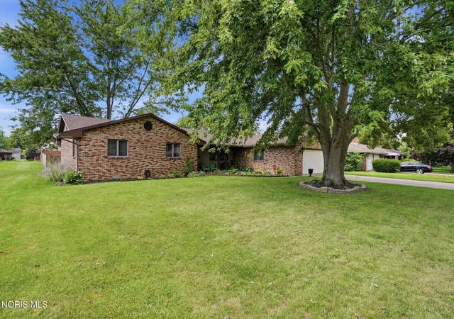 Photo 2 of Single family home for sale at 416 Rilla Rd, Findlay, OH 45840 | MLS# 10012129 | Listing updated on 2026-08-27